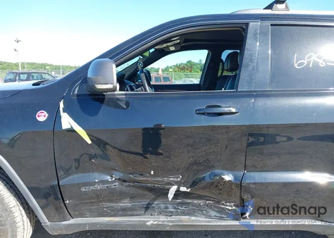 2017 Jeep Grand Cherokee Trailhawk 4X4 from USA, damaged, VIN 1C4RJFLG5HC841869